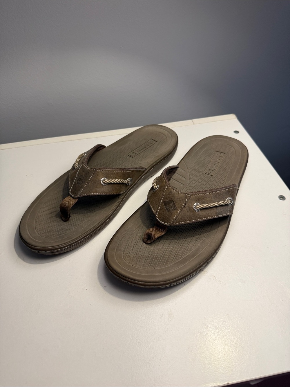 Sperry Brown Men's Flip Flop Sandals - Casual Thong Slides